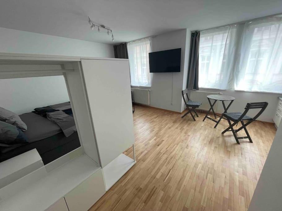 Apartment Next To Mariahilferstrasse Vienna Luaran gambar